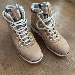 Cole Haan Zerogrand Explorer Gateway Hiker Beige Lace-Up Boots size 8